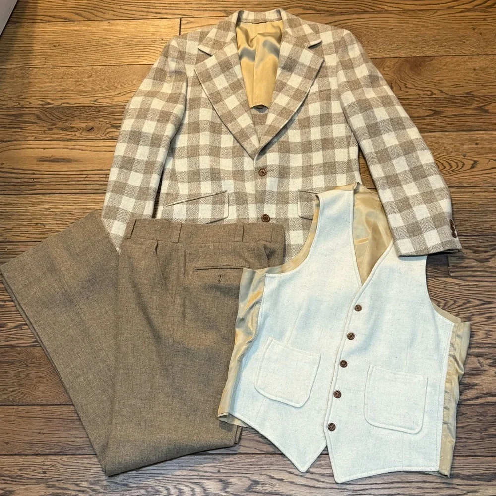 Vintage Topman 3pc.‎ Tan & Cream Buffalo Plaid Wool Suit Size Medium-ish C35